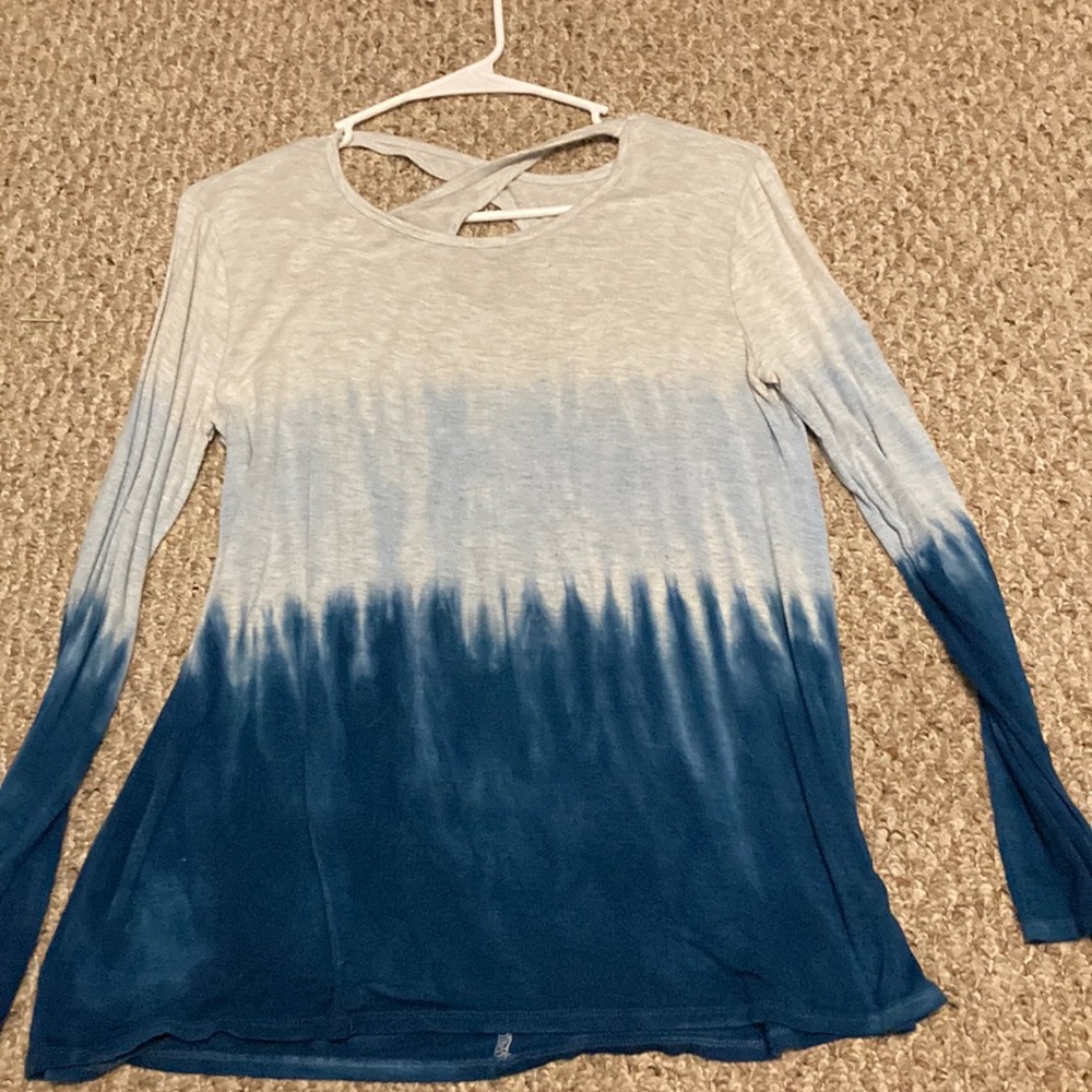 Gray dark blue ombré long sleeve tee